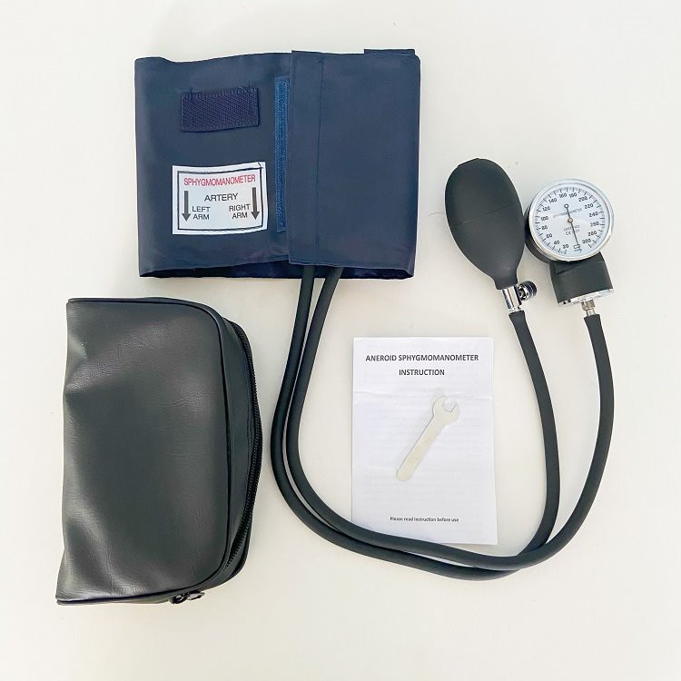 Clinical aneroid sphygmomanometer (4).png Clinical aneroid sphygmomanometer (4).png