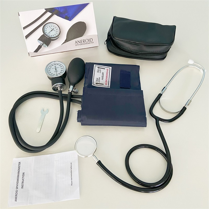 Sphygmomanometer With Stethoscope